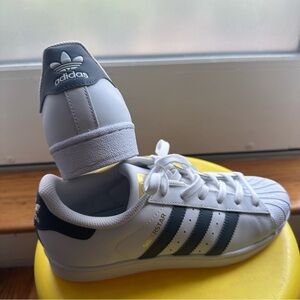 Adidas superstar  brand new no box unisex sneakers size 6.5